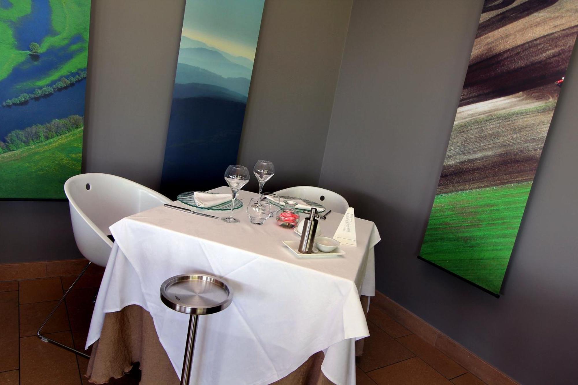 Hôtel Restaurant La Montagne De Brancion Martailly-lès-Brancion Esterno foto